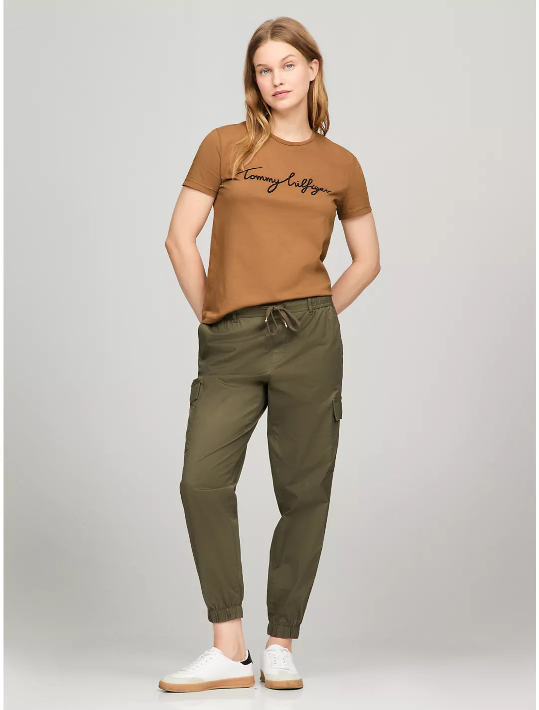 Tommy Hilfiger Playera con logo bordado manuscrita