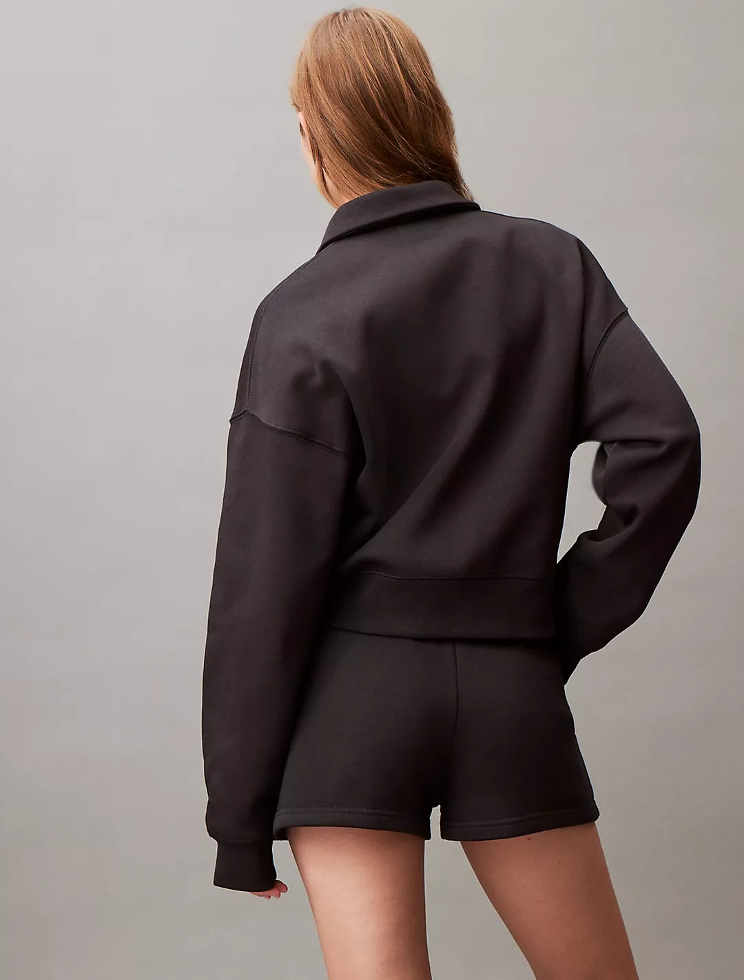 Calvin Klein Sudadera con cuello tipo polo y Logo bordado