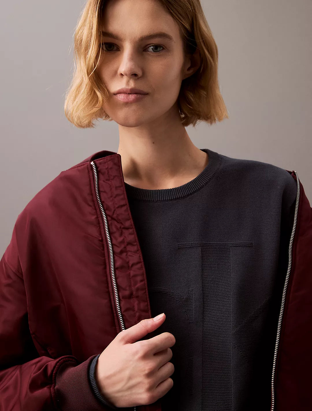 Calvin Klein Suéter cuello redondo con logo monograma
