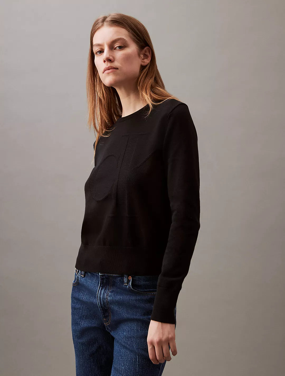 Calvin Klein Suéter cuello redondo con logo monograma