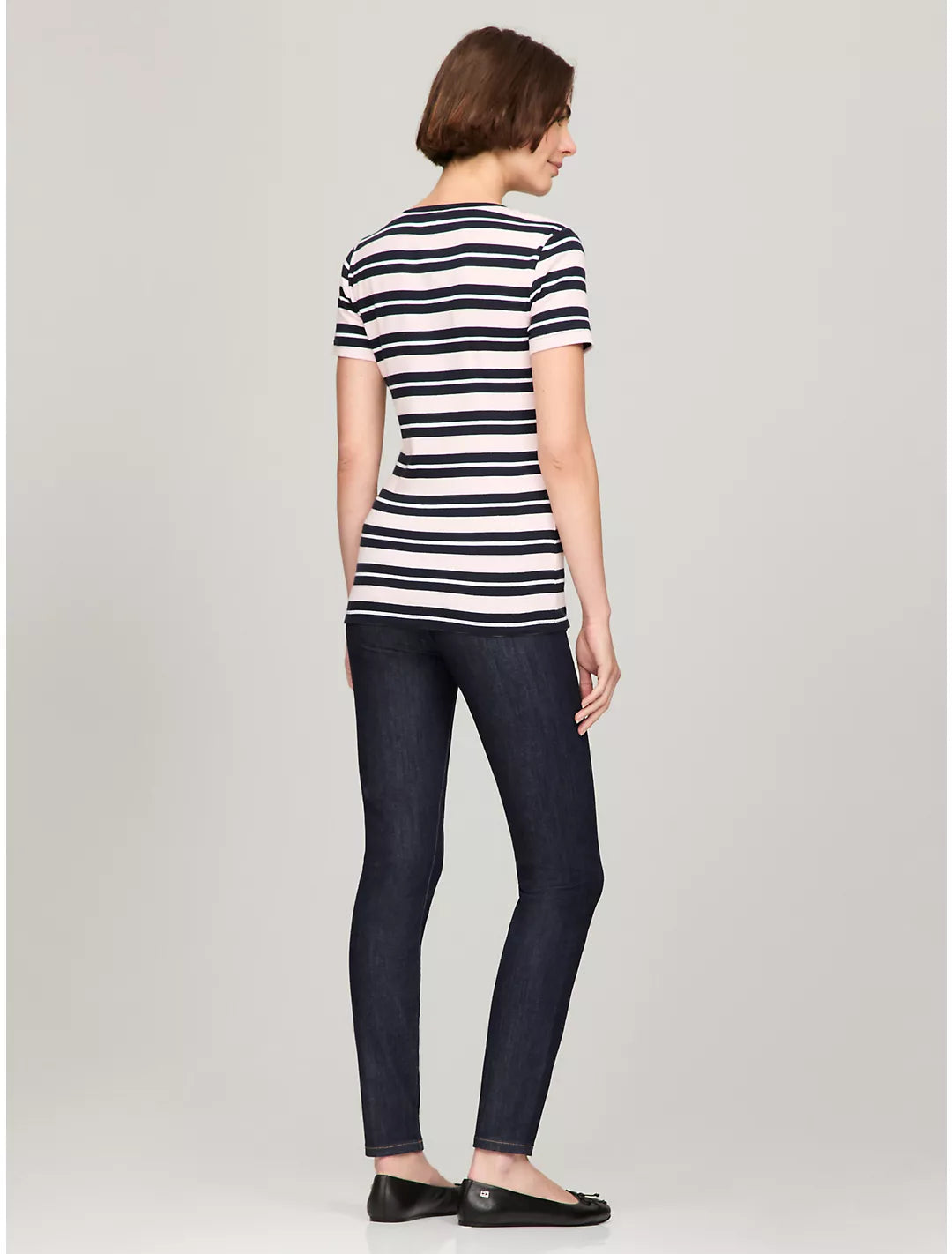 Tommy Hilfiger Playera a rayas con escote en V