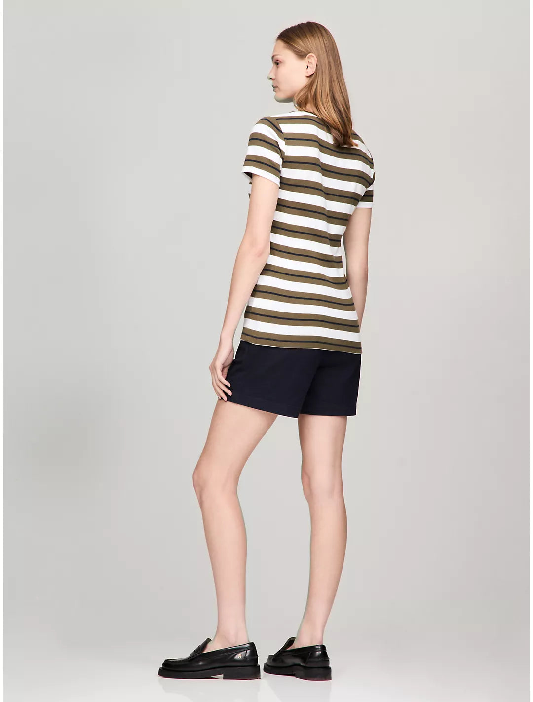 Tommy Hilfiger Playera a rayas con escote en V