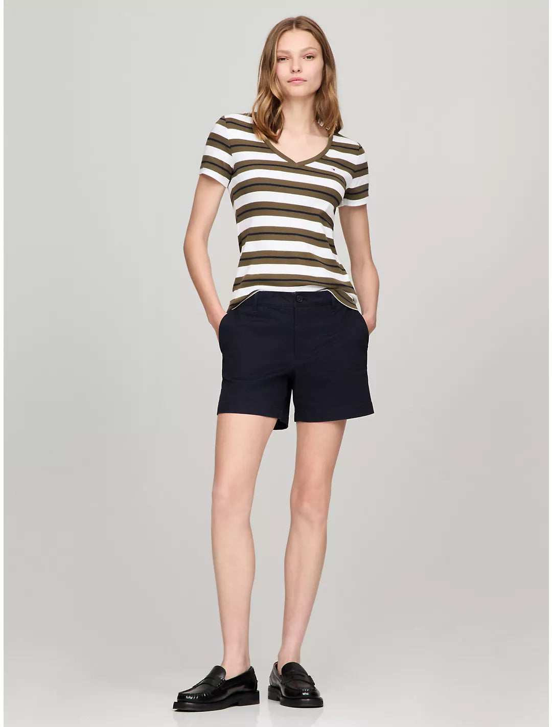 Tommy Hilfiger Playera a rayas con escote en V