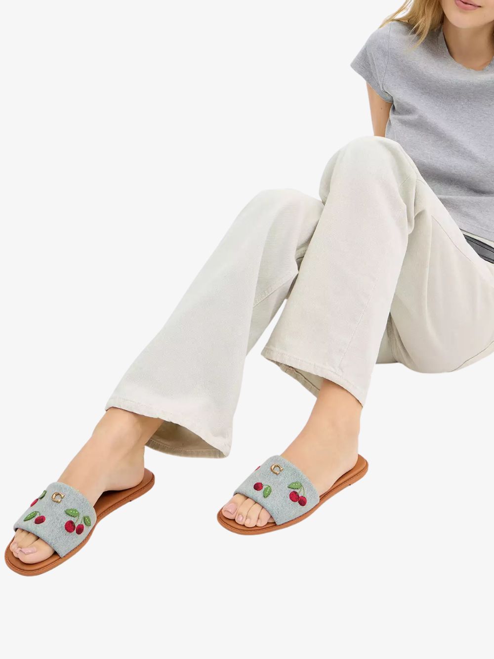 Sandalias Holly con bordado de cerezas