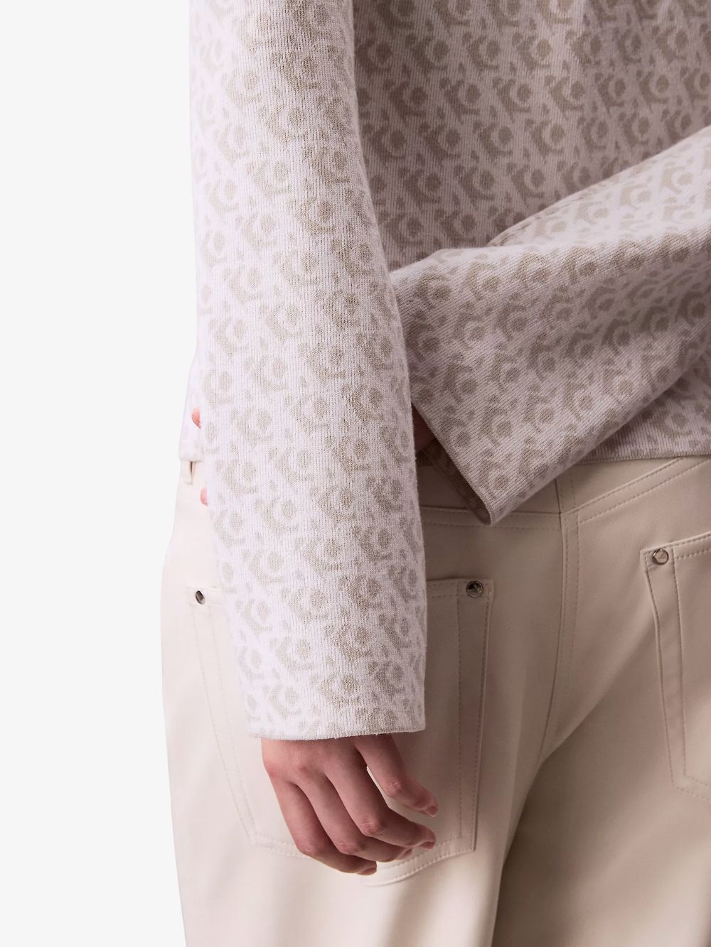 Suéter de punto con monograma