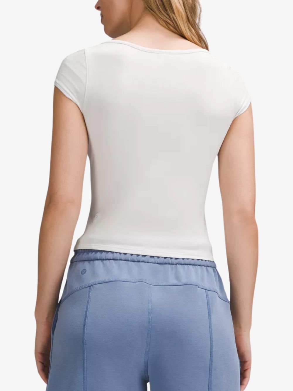 Playera de manga corta Henley M para Dama