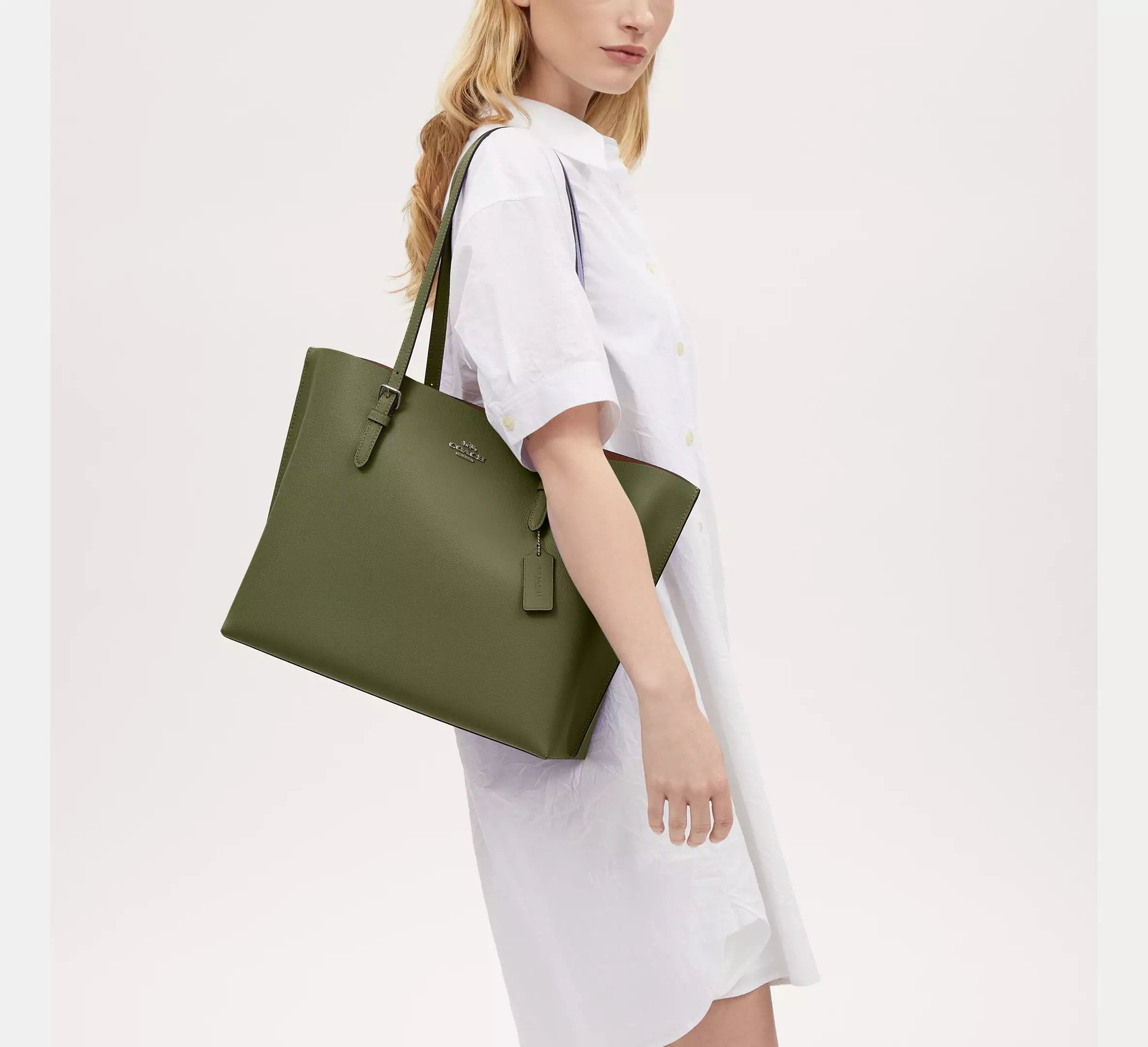Coach Mollie Tote