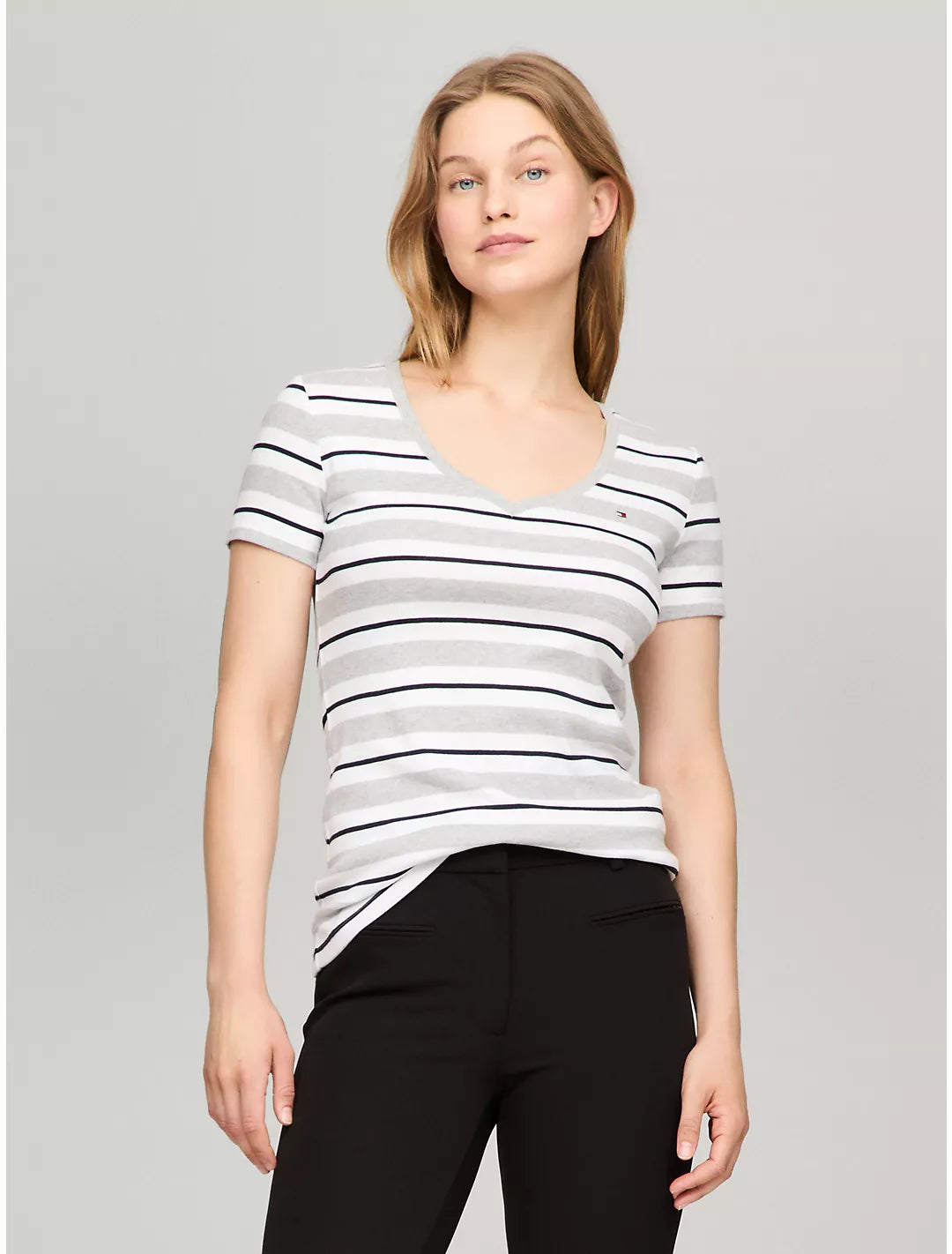 Tommy Hilfiger Playera a rayas con escote en V